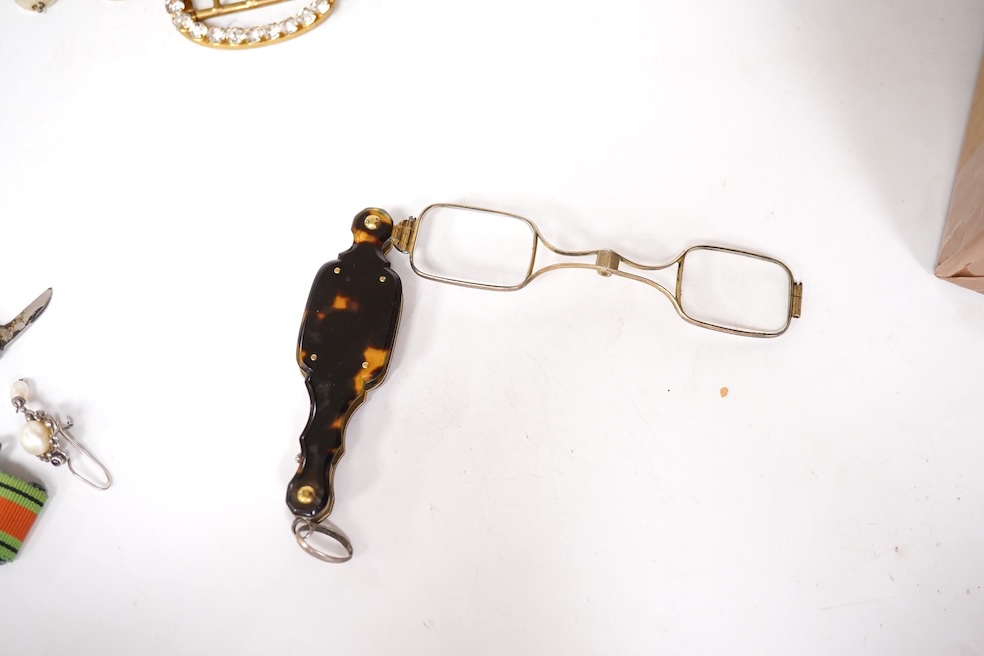 A small quantity of assorted mainly costume jewellery and other items, including a paste set buckle, two cut steel ornaments, a 10k and cultured pearl set ring, enamelled pencil, tortoiseshell lorgnettes, an Edward I Iri